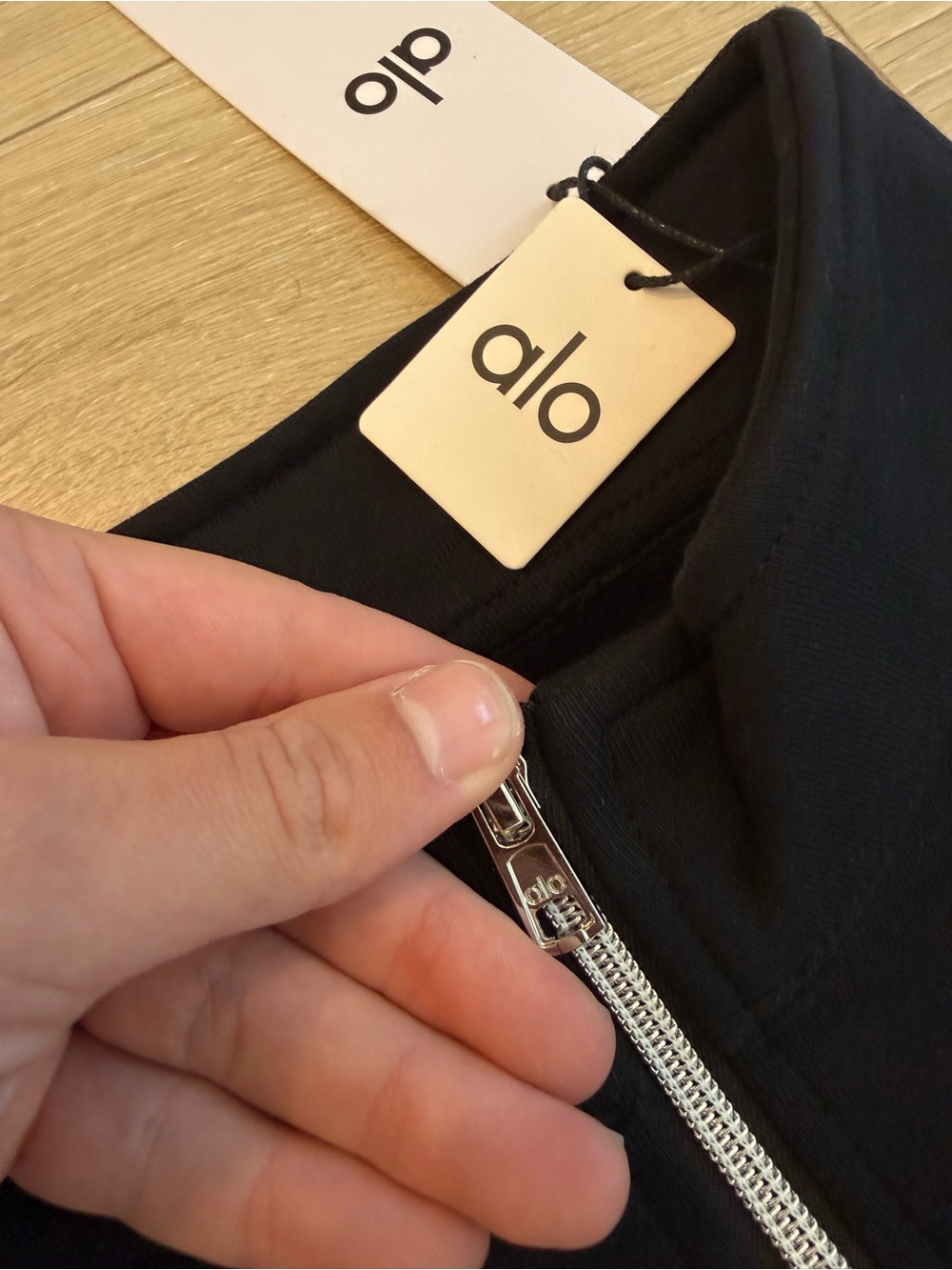 Alo Accolade Quarter Zip - Picture 3 of 3